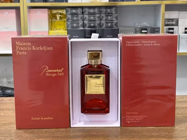 باکارات رژ 540 هاردباکس 200 میل