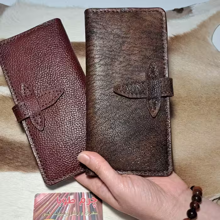 کیف پول اسپرت چرم طبیعی بزی هورس دستدوزی شده ابعاد 20در 10