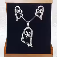 نیم ست نقره جواهر تایلندی با آبکاری طلاسفید.