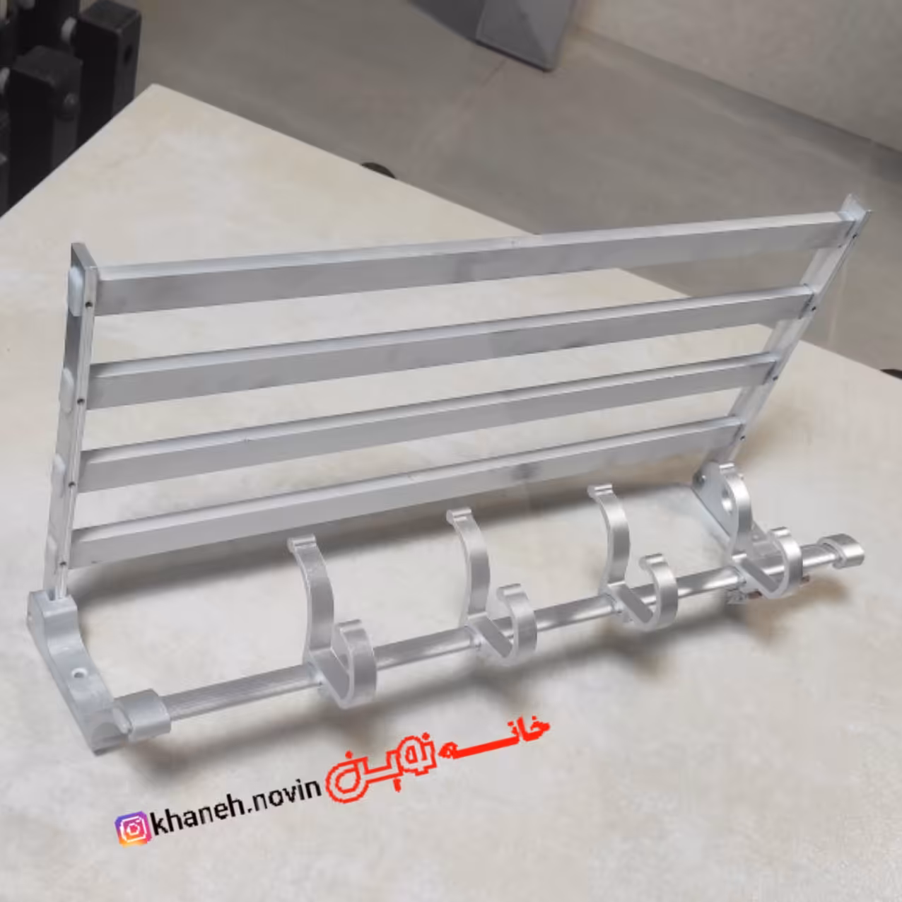 جاحوله و لباس داخل حمام دنیز  رنگ آلومینیوم خام4شاخه آلومینیوم(ارسال رایگان)