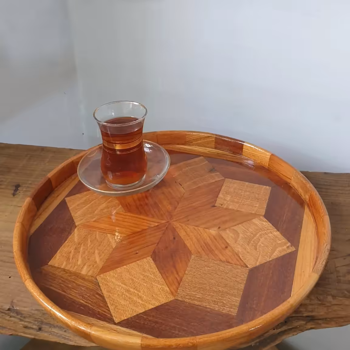 سینی گرد با طرح ستاره