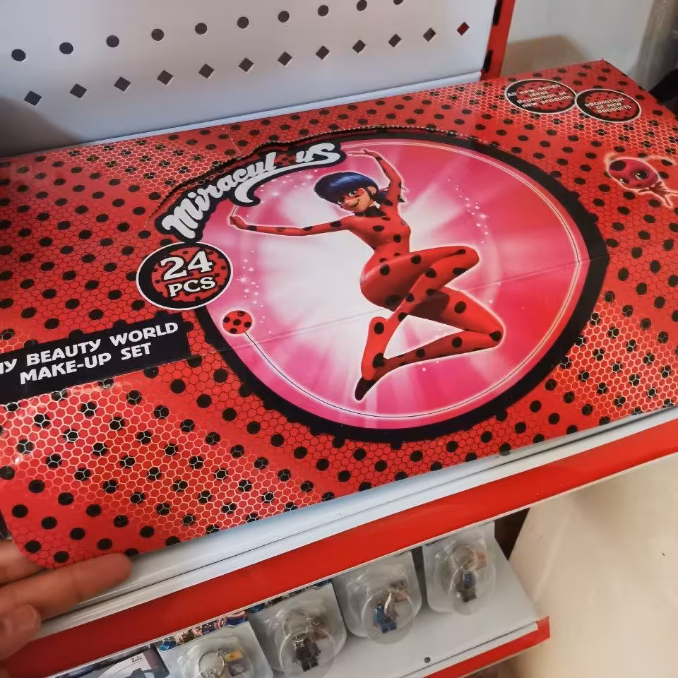 اسباب بازی وارداتی ضدحساسیت پخش عمده و تک بهترین برند وارداتی سایه آرایشی
ضدحساسیت وارداتی

