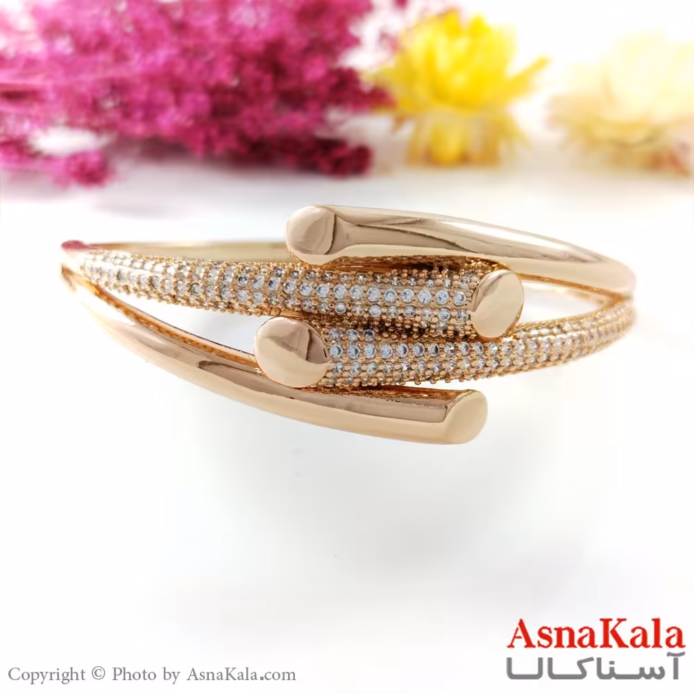 دستبند النگویی طلایی سه لاین نگین دار زنانه برند ژوپینگ کد DSB1806W