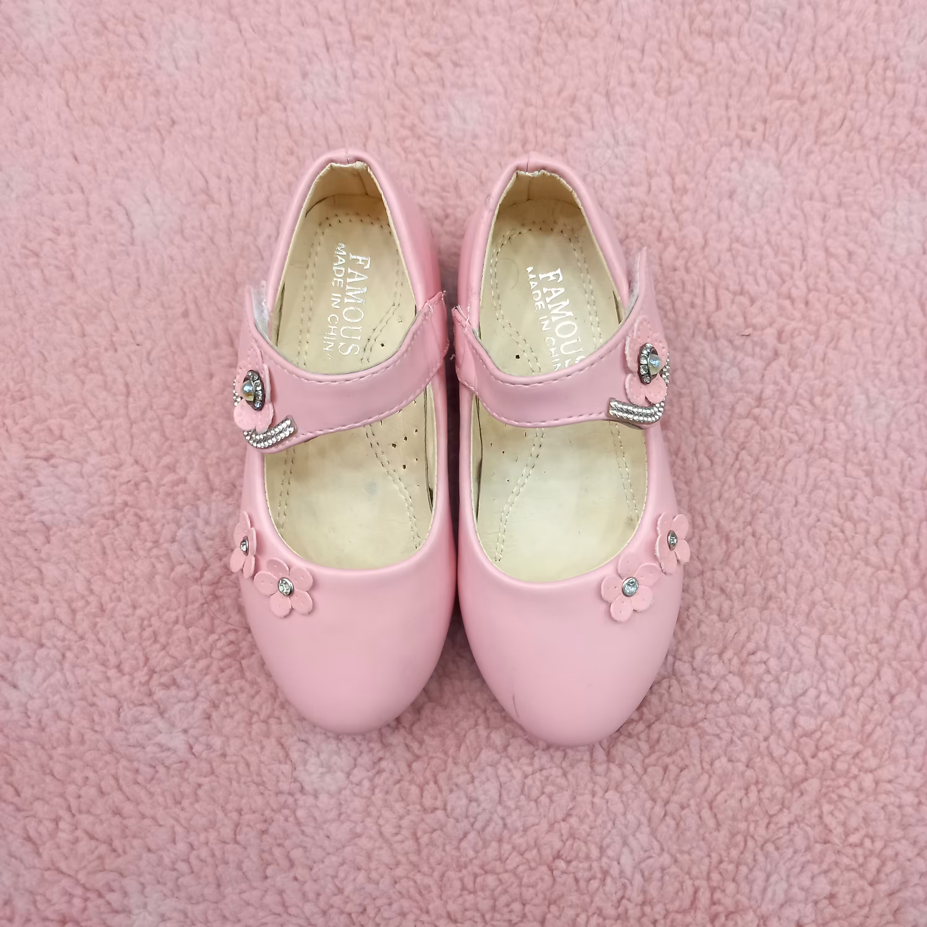 کفش مجلسی دخترانه طرح های متنوع در سایزهای مختلف مناسب تمام فصول5