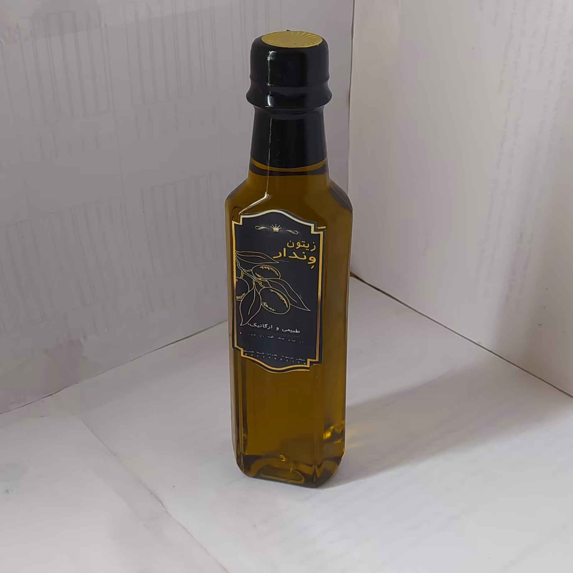 روغن زیتون 250 گرمی با بو  اصیل و خالص  ارسال رایگان 