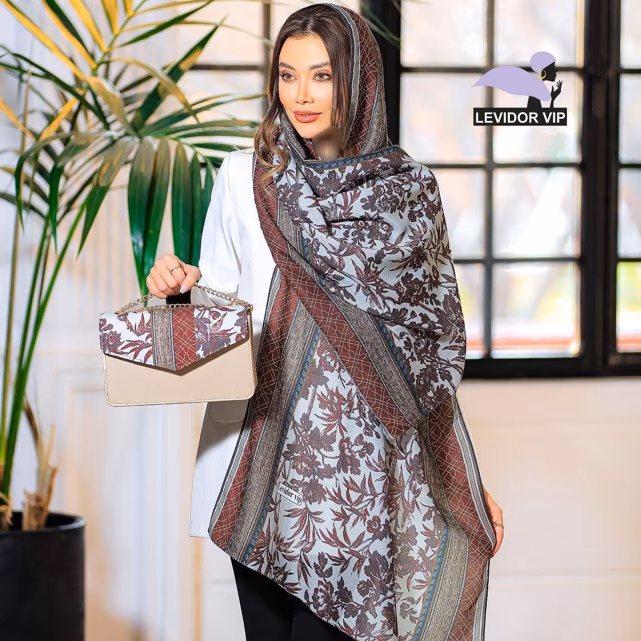 ست کیف و شال زرشکی _ ست شال و کیف زرشکی _ کیف پاسپورتی کرمی با شال ست