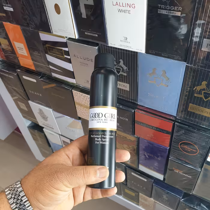 اسپری بدن رایحه ی  گودگرل  زنانه 200 میل