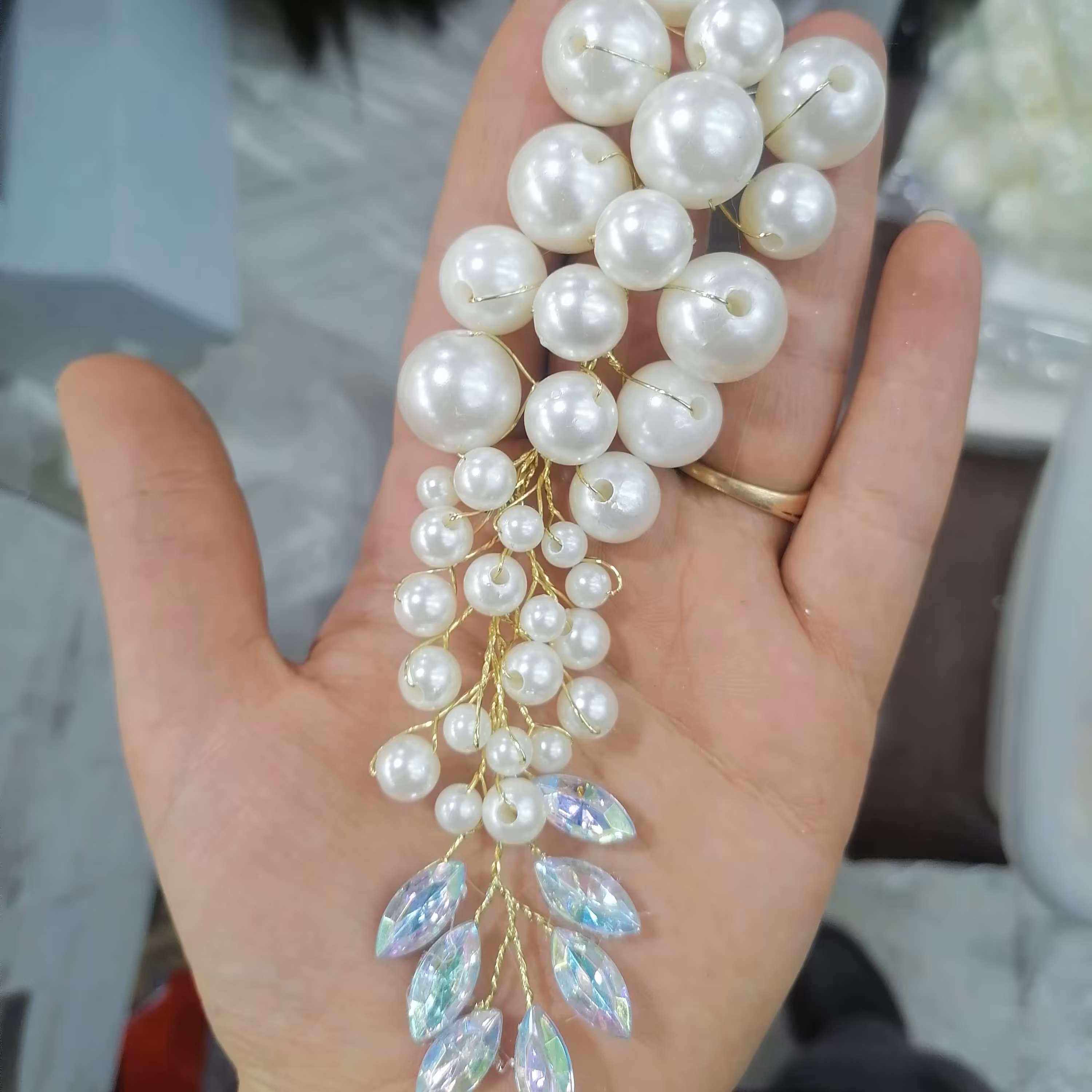 مروارید تزعین شده مناسب تزعینات (رنگ سیم طلایی و نقره ای) ارتفاع 12سانت 