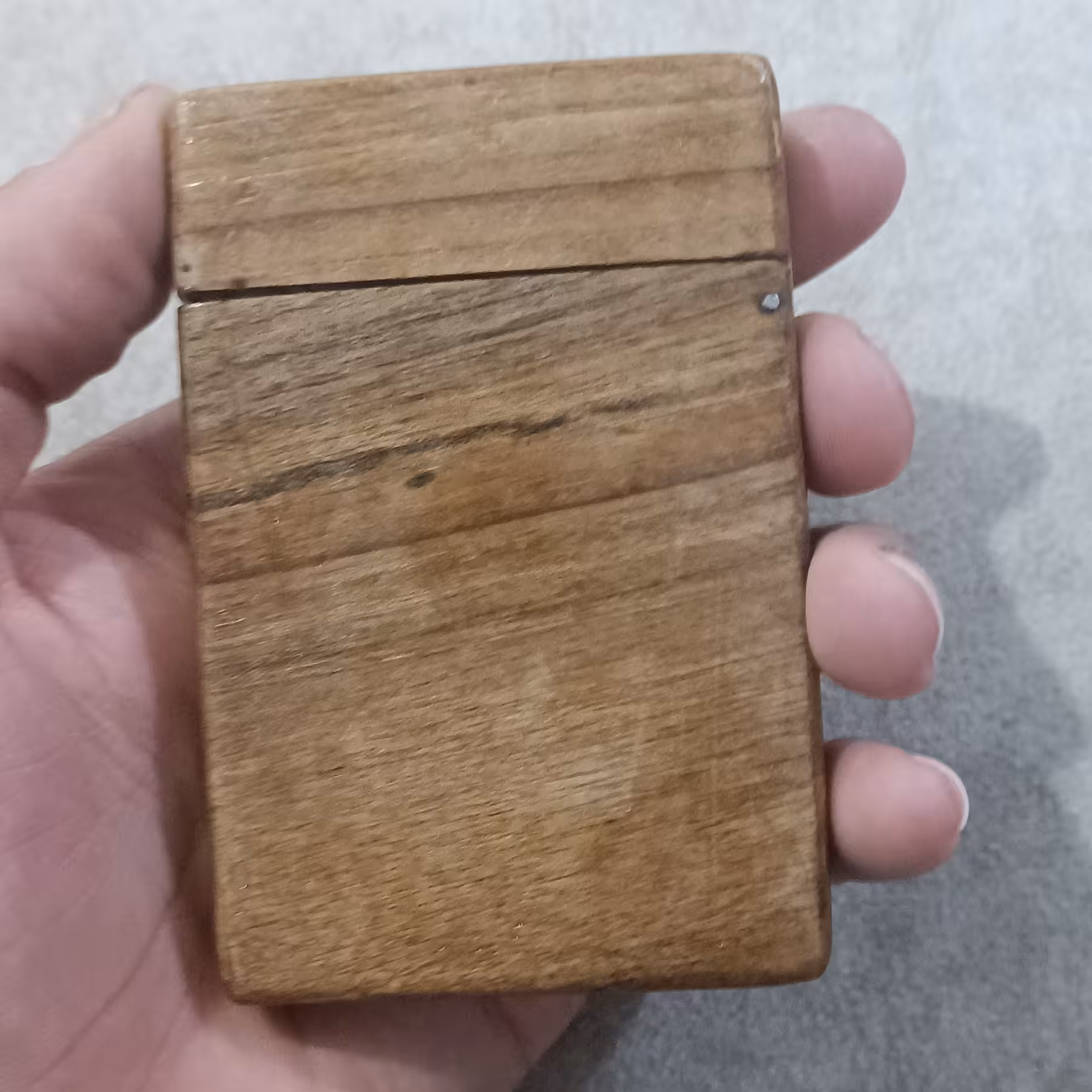 جای کارت چوب گردو  . صنایع دستی 