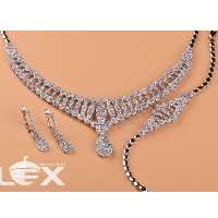 سرویس جواهری شیک مارسا نقره عیار925 اصل و روکش طلا رنگ ثابت