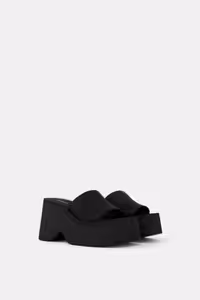 صندل مشکی زنانه سیاه های را در پشت سکو باز کنید Bershka