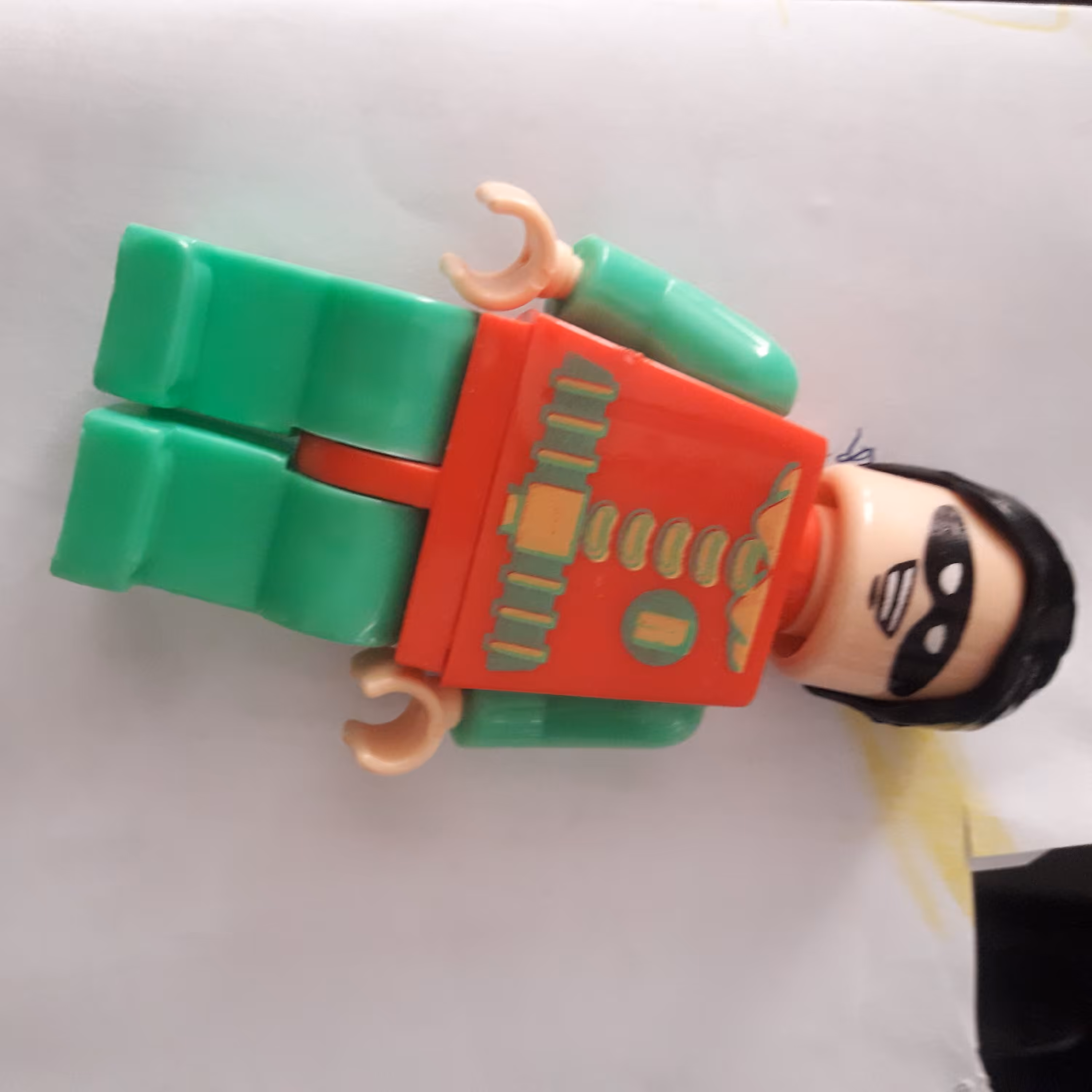  لگوی مردآهنی 