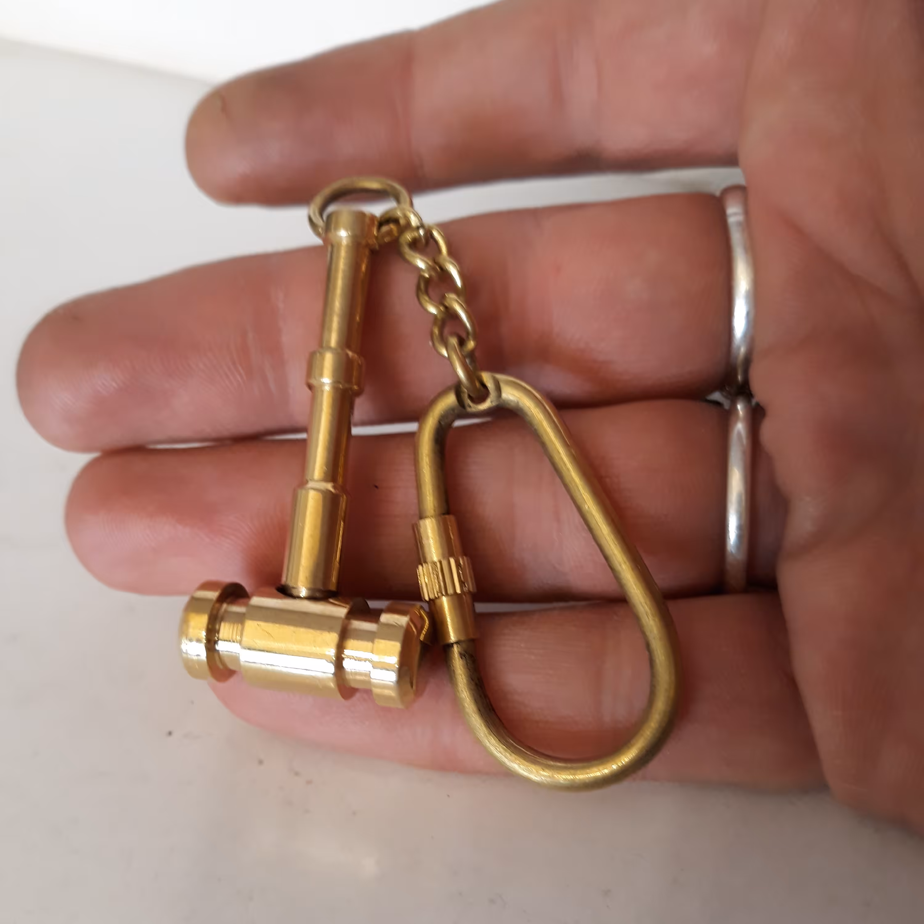 جاکلیدی برنجی چکش عدالت جاسوئیچی اورجینال ونایاب کلکسیونی تزیینی دکوری خاص