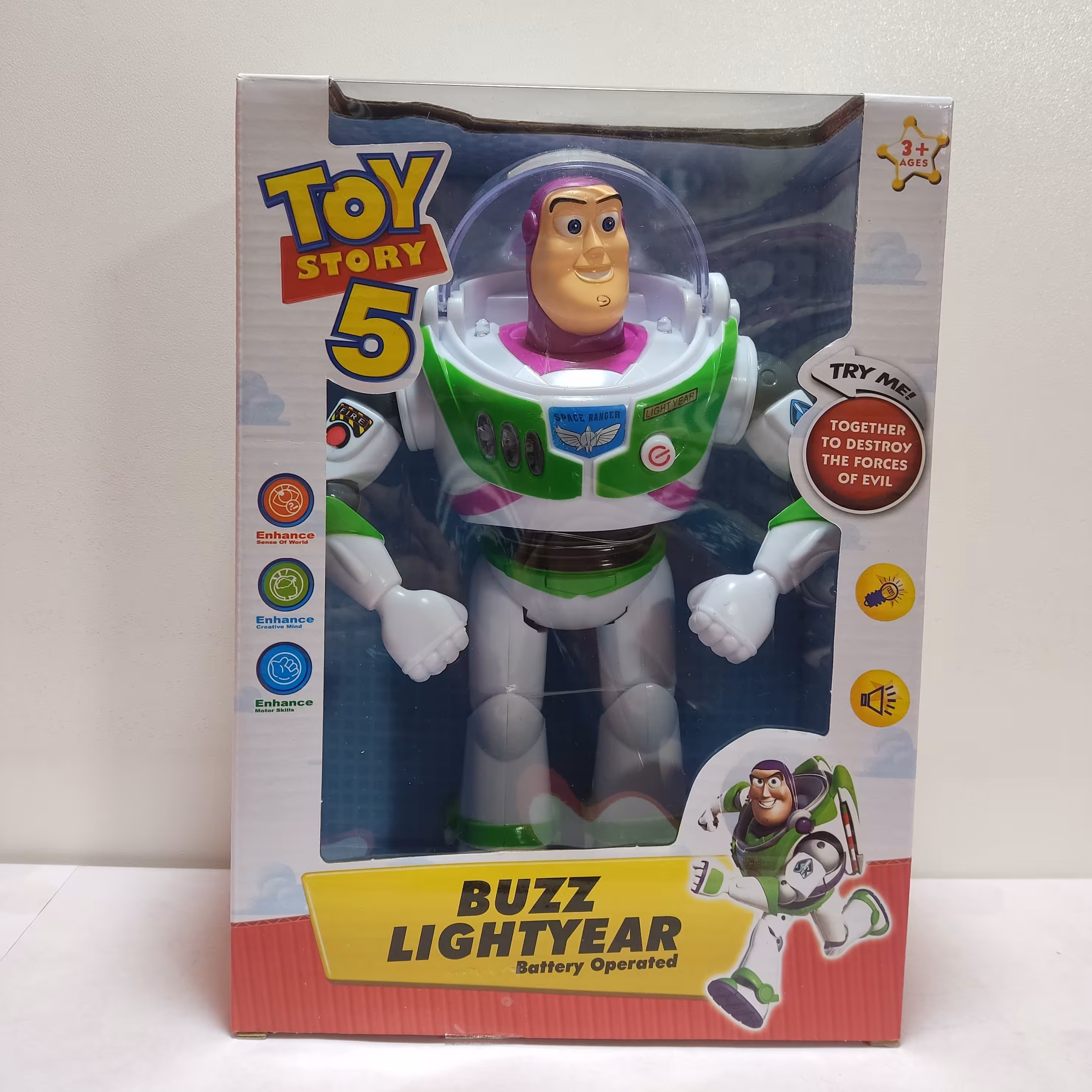 اسباب بازی باز لایتر داستان اسباب بازی ها 