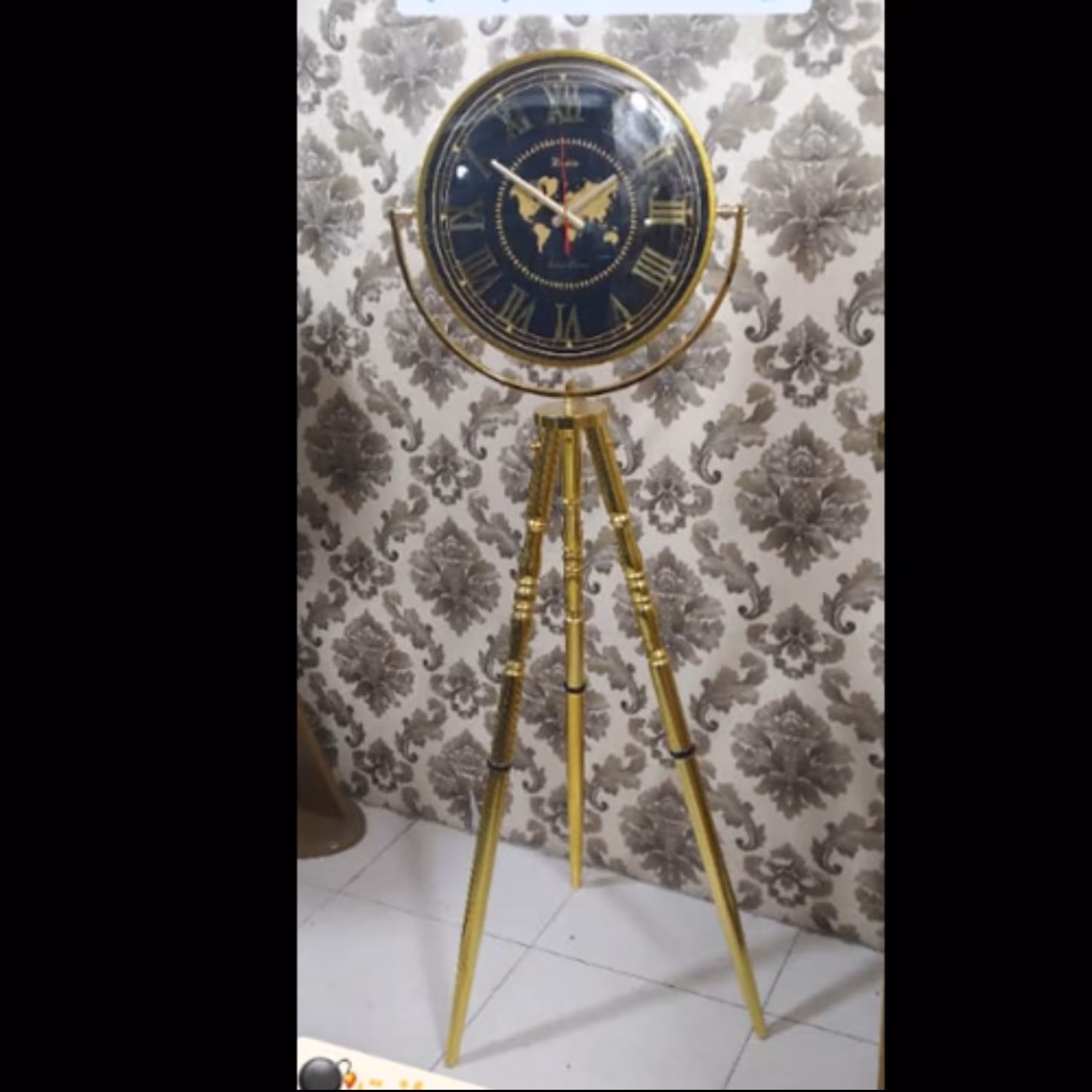 ساعت ایستاده سه پایه کد 205