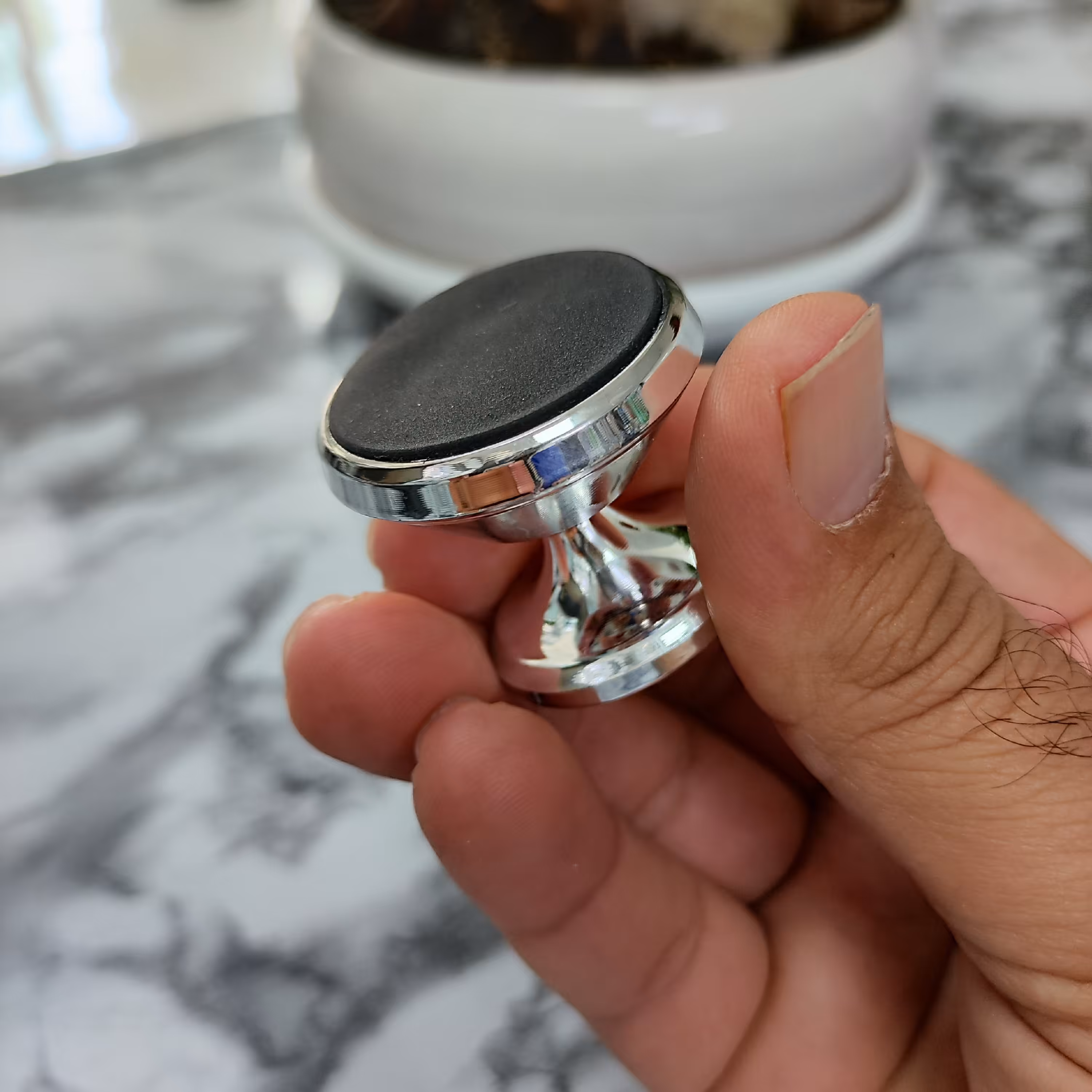 هولدر مگنتی 