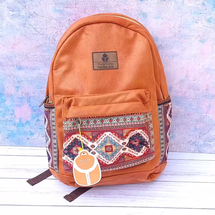 کوله پشتی سنتی طرحدار یوتاب با پارچه میکرو درجه یک و فینو و چرم دوزی 5029