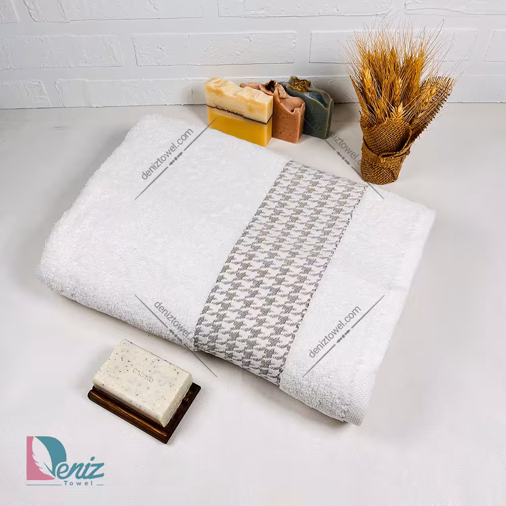 حوله استخری طرح پیچازی رنگ شیری