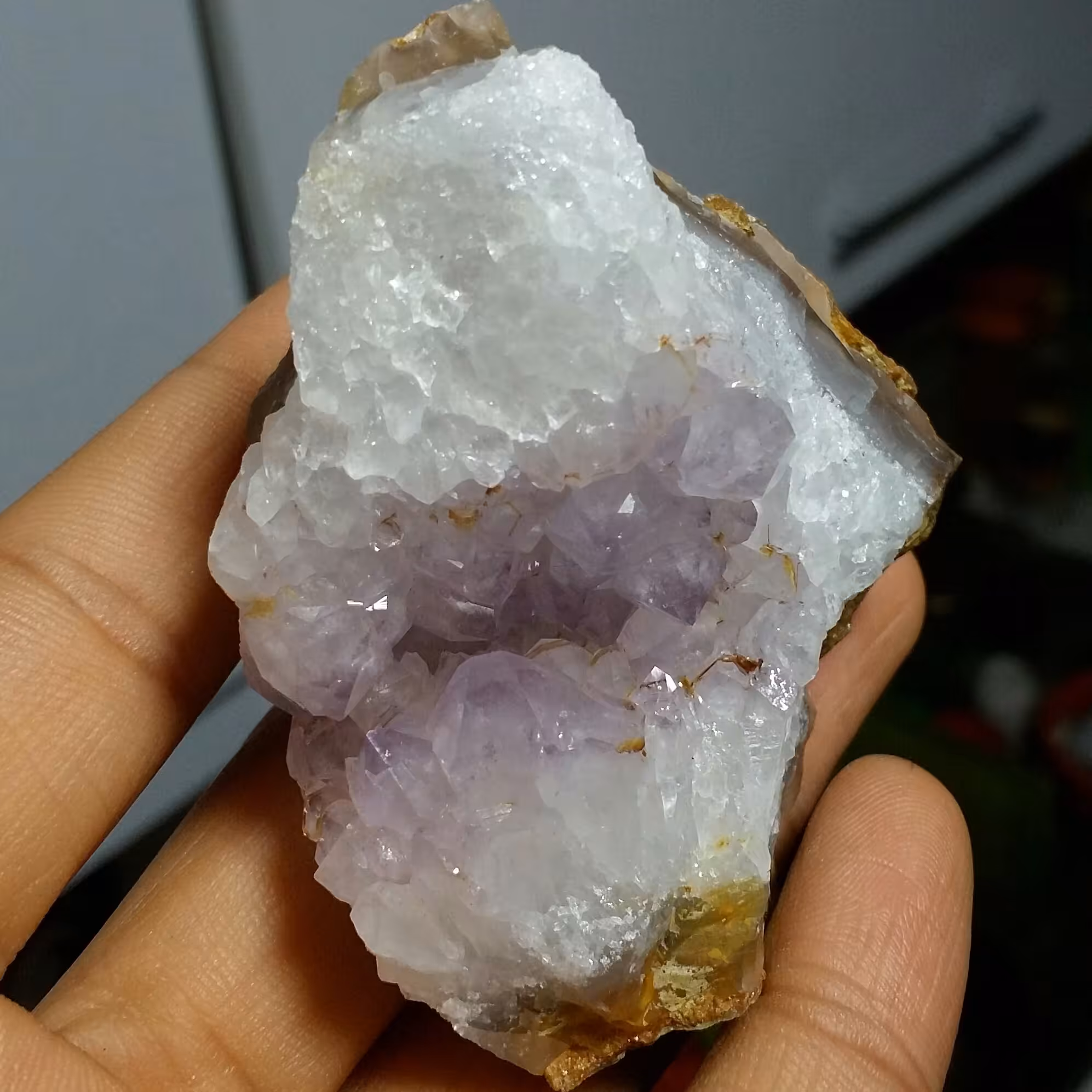 سنگ راف آمتیس بلور درشت بسیار زیبا دیدنی کاملا طبیعی شاهکار خلقت خااااص
کد 8786