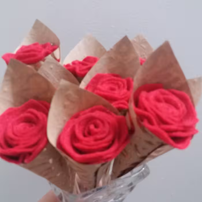 گل رز  نمدی