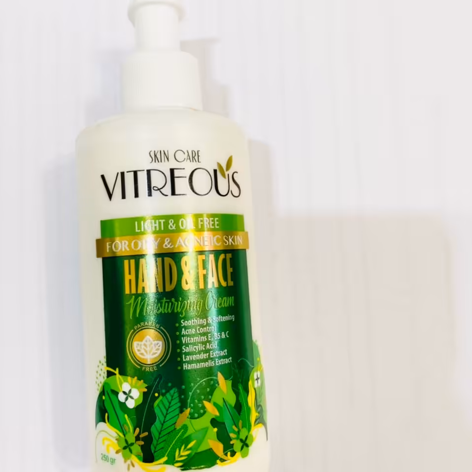 کرم مرطوب کننده دست و صورت مخصوص پوست چرب و آکنه ای ویتروس  Vitreous