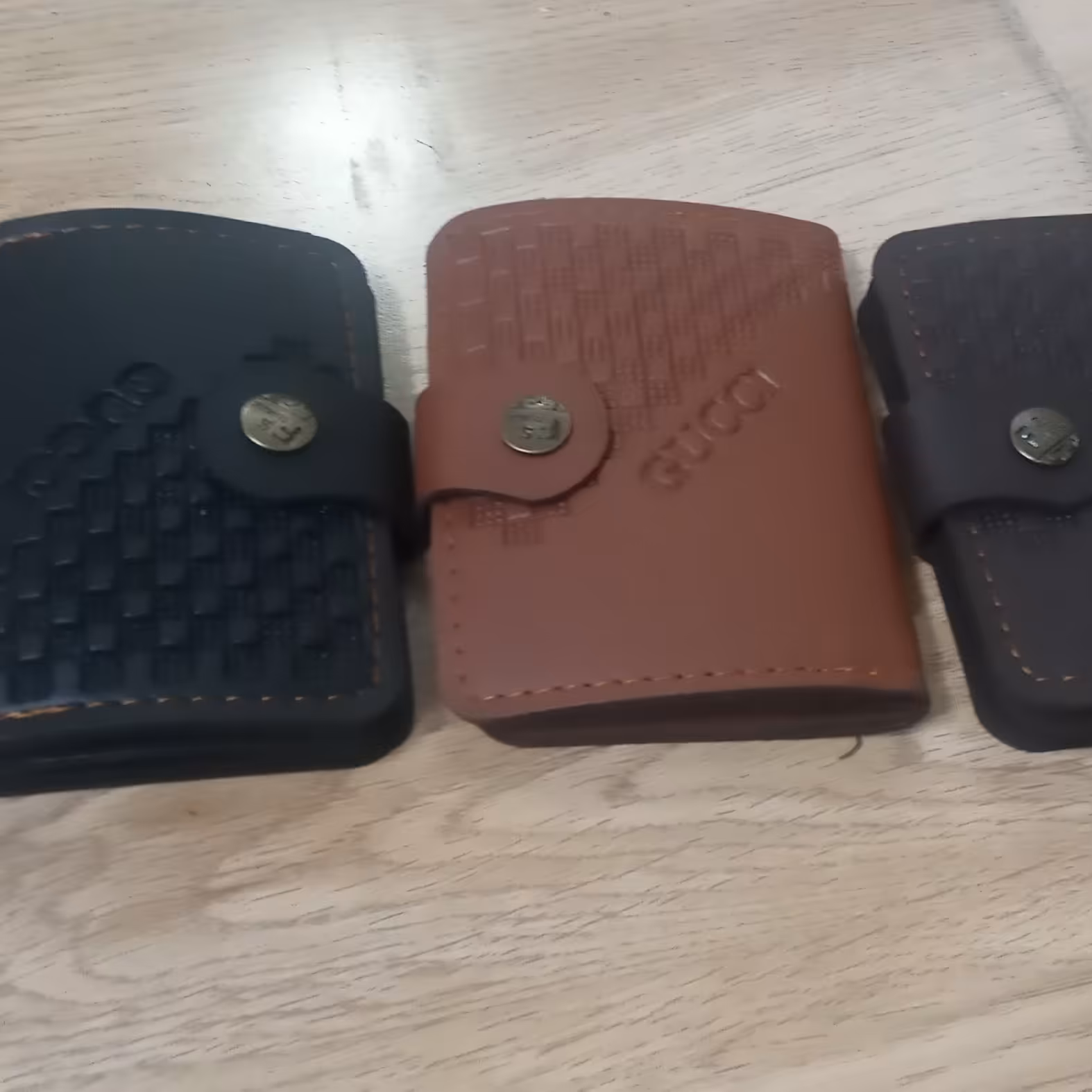 کیف جلد کارت عابر یا مدارک چرمی پس کرایه    با پیک به تهران  درب منزل  پرداخت  شود  