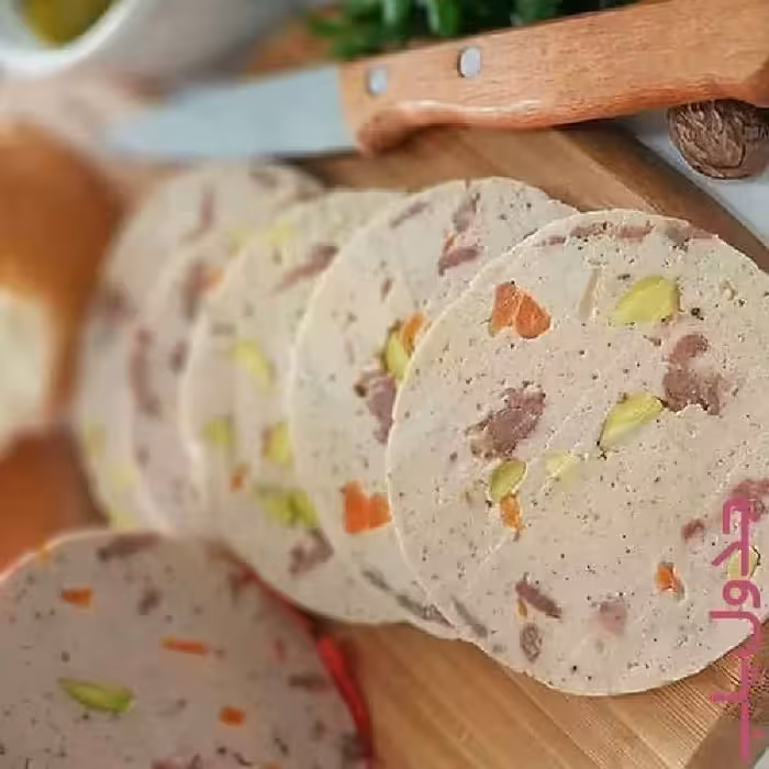 سوسیس بوقلمون با70درصدگوشت اعلا