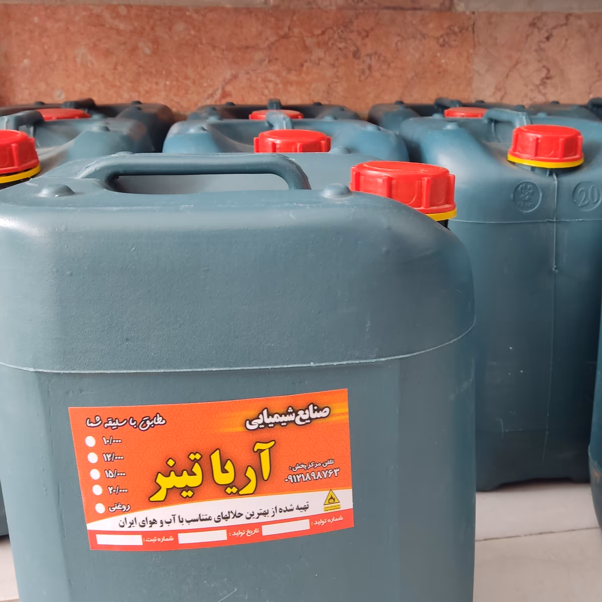 تینر فوری بیست لیتری 12000درجه 1 مخصوص صنایع چوب 