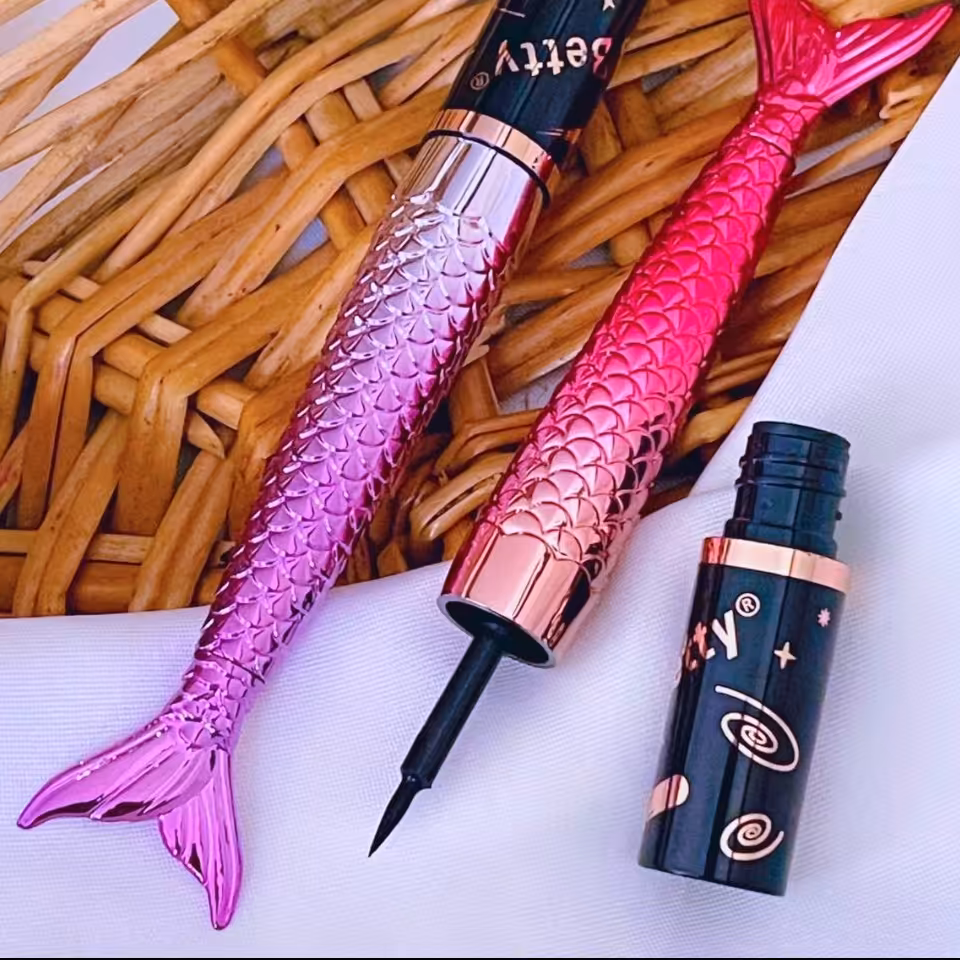 خط چشم ماژیکی طرح پری دریایی