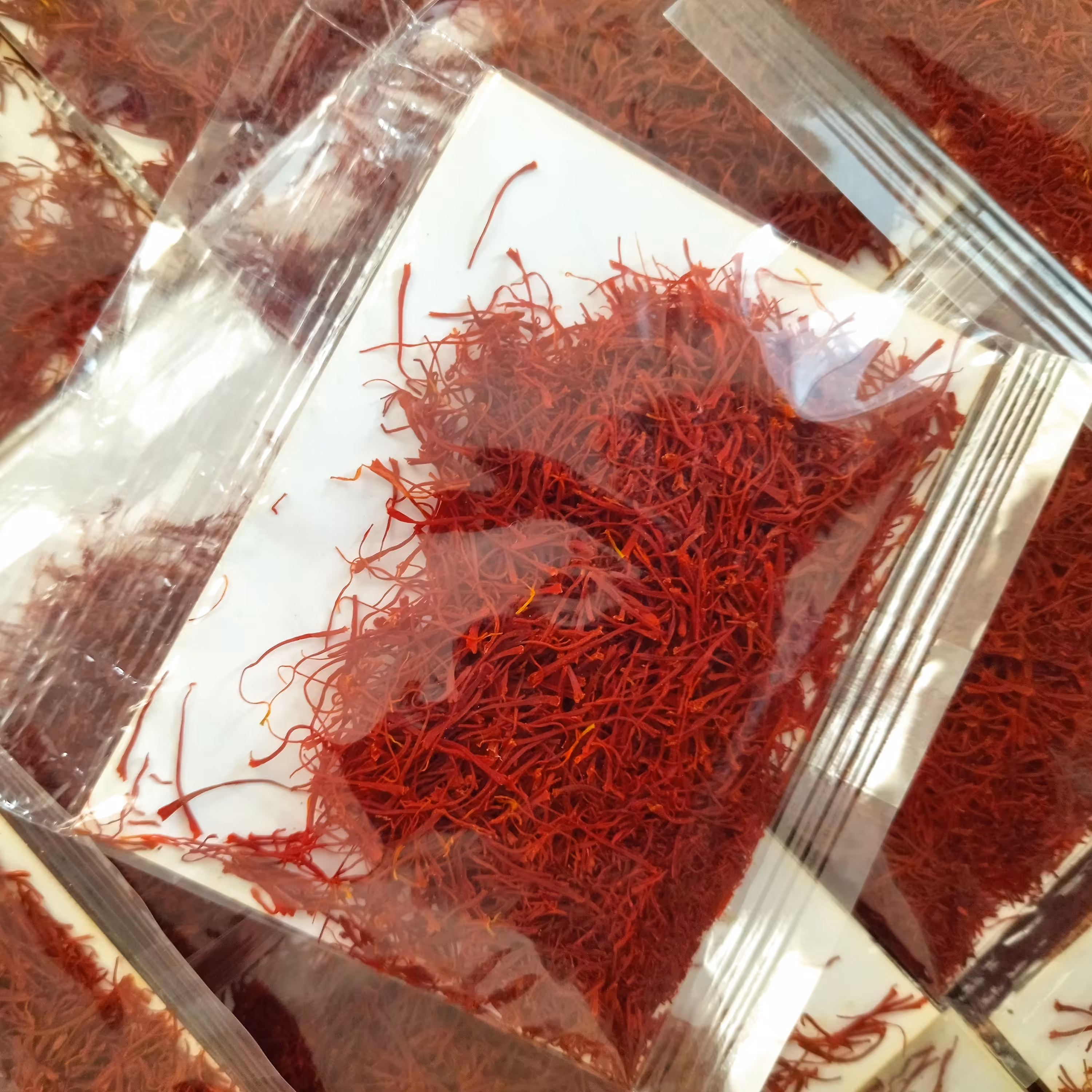 زعفران  قائنات،به ضمانت اصلی(دو مثقال)ارسال رایگان