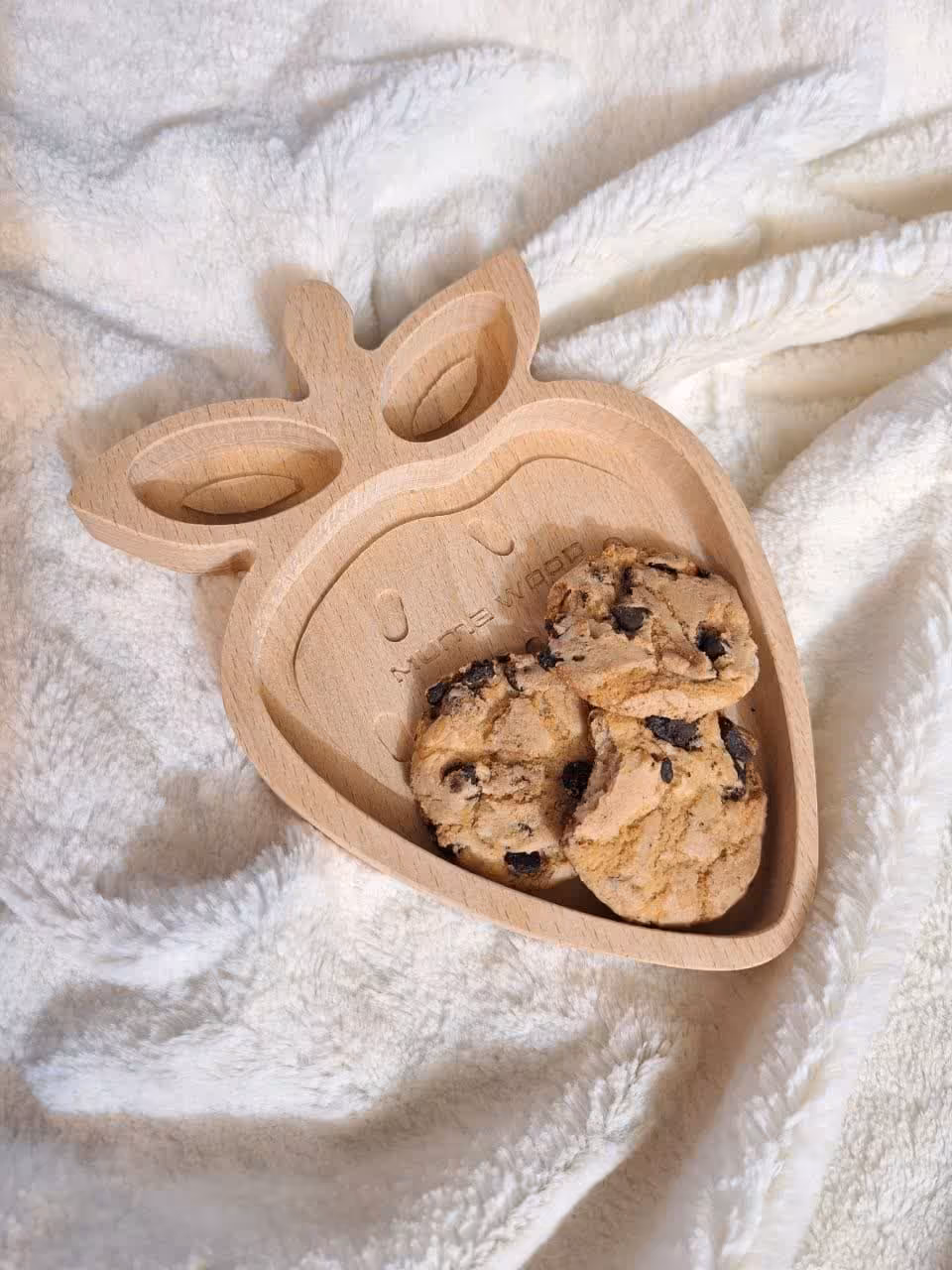 ظرف چوبی توت فرنگی چوب راش طول 15 سانتیمتر