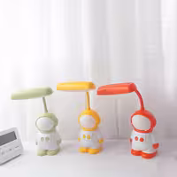 چراغ خواب و مطالعه فانتزی طرح فضانورد