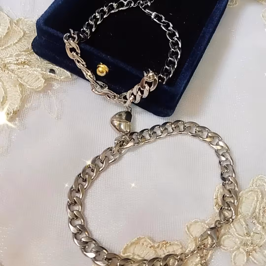 دستبند مگنتی کارتیر