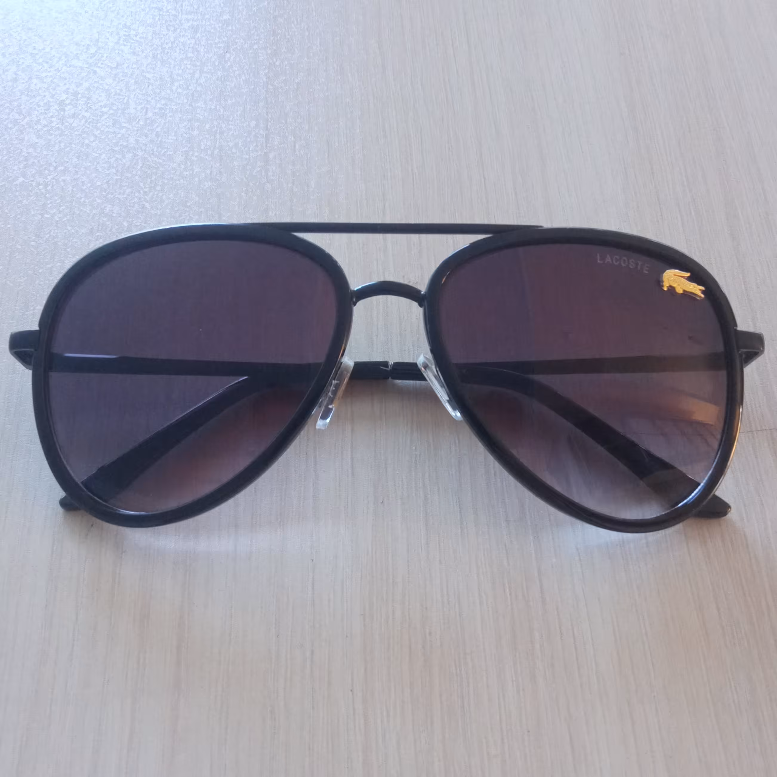 عینک آفتابی خلبانی زنانه و مردانه طرح لاگوست(رنگ مشکی)
