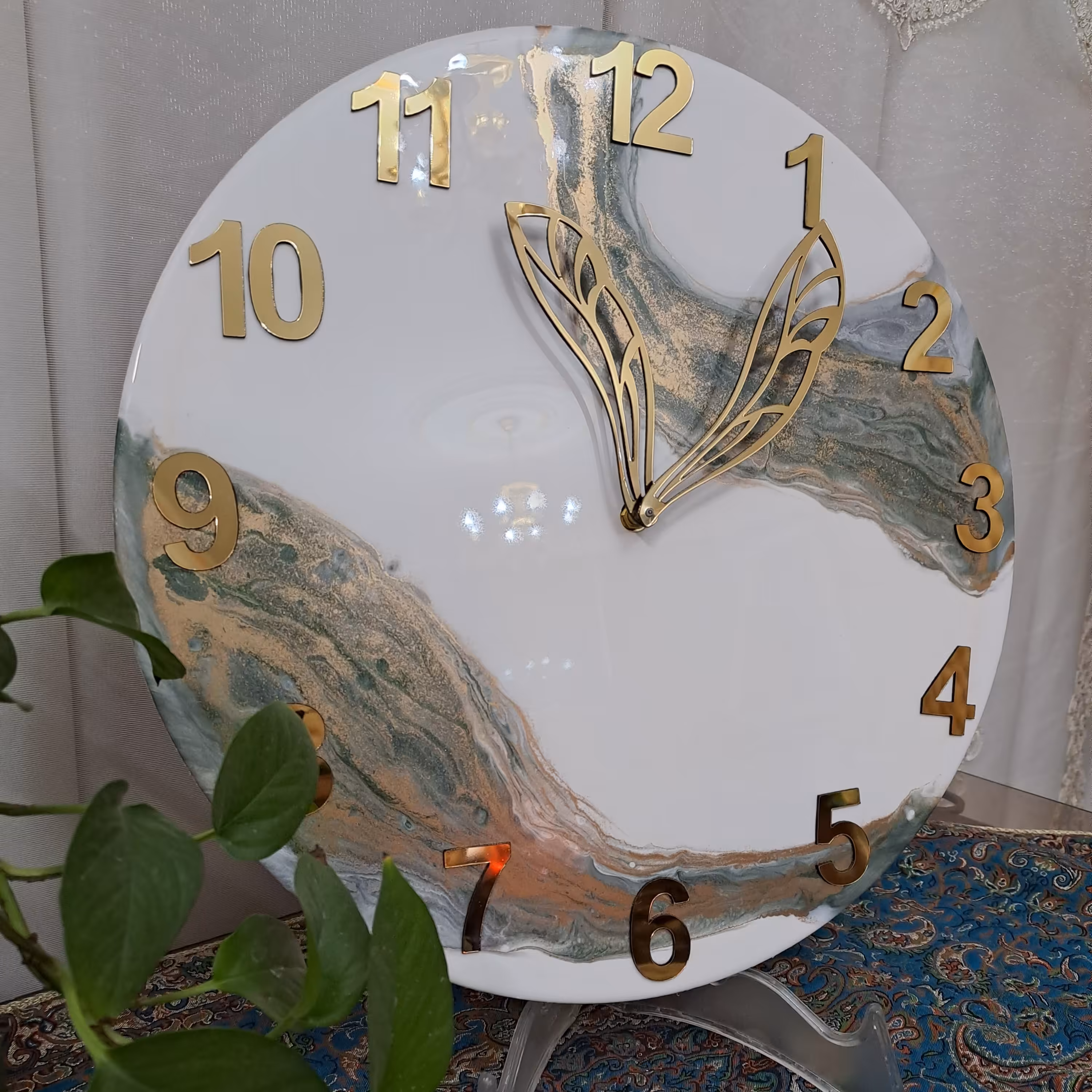 ساعت رزینی طرح روسی 40 سانتی