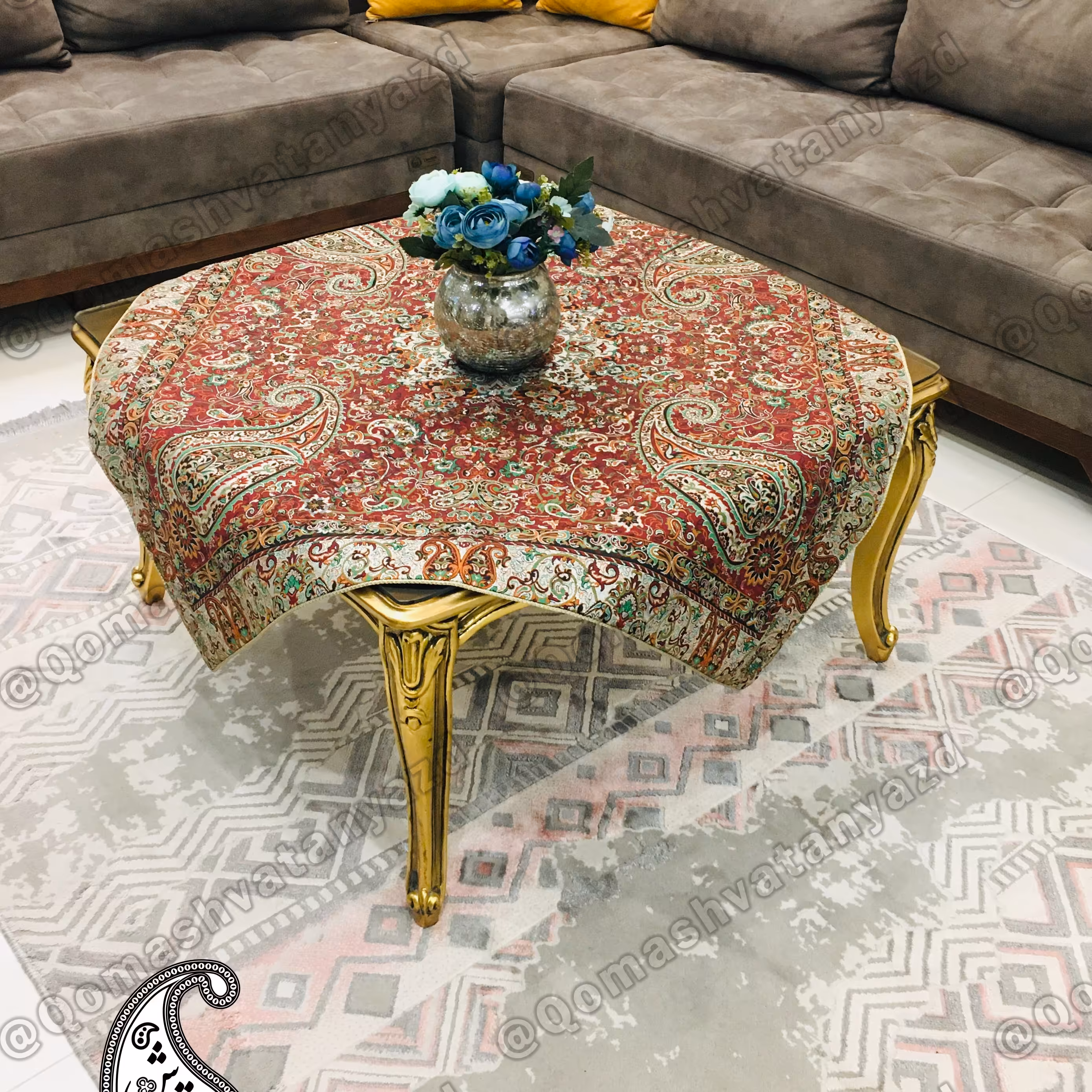 رومیزی ترمه طرح سالار(سایز 100x100) زمینه گلبهی