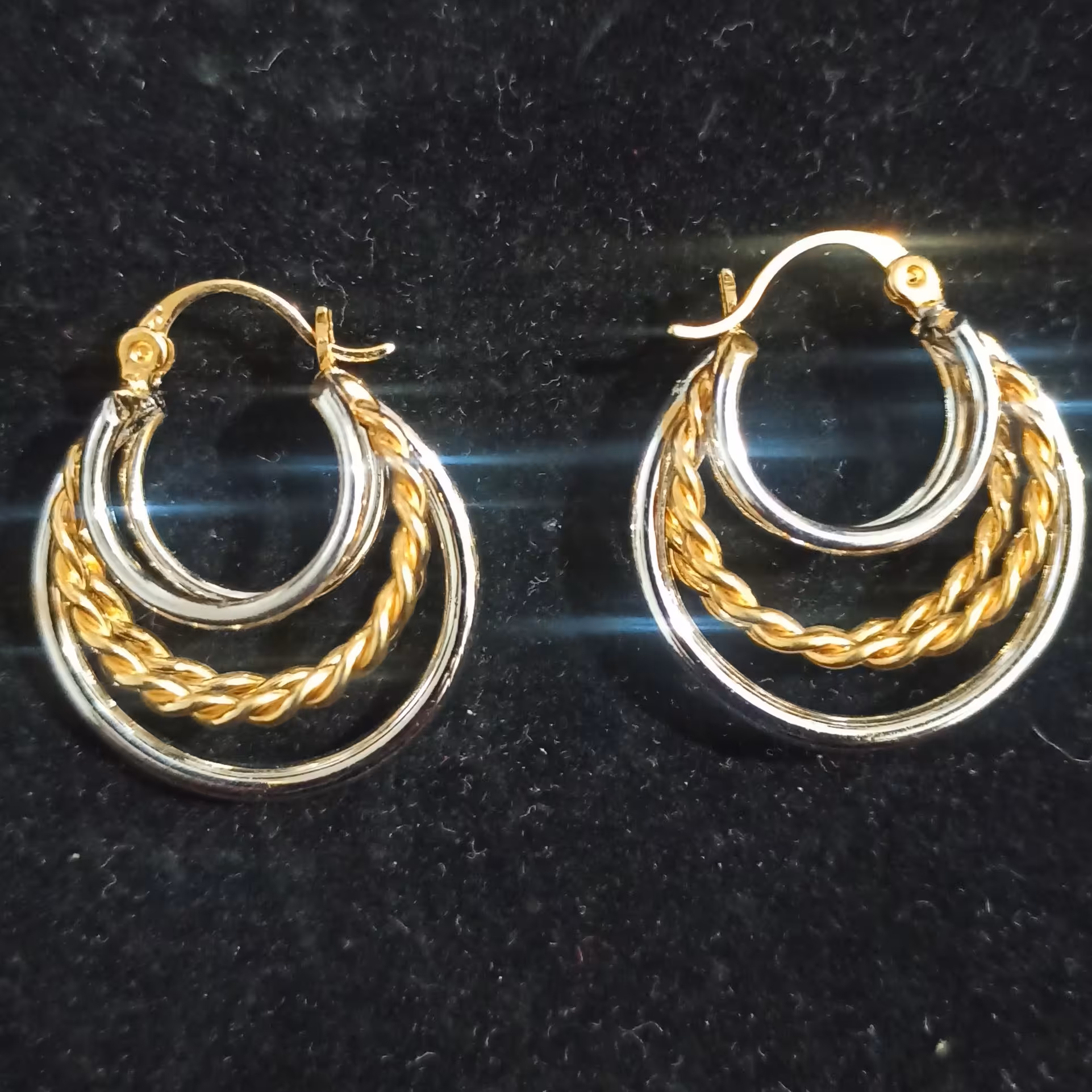 گوشواره طلایی نقره ای 