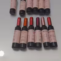 تینت لب طرح شامپاینی