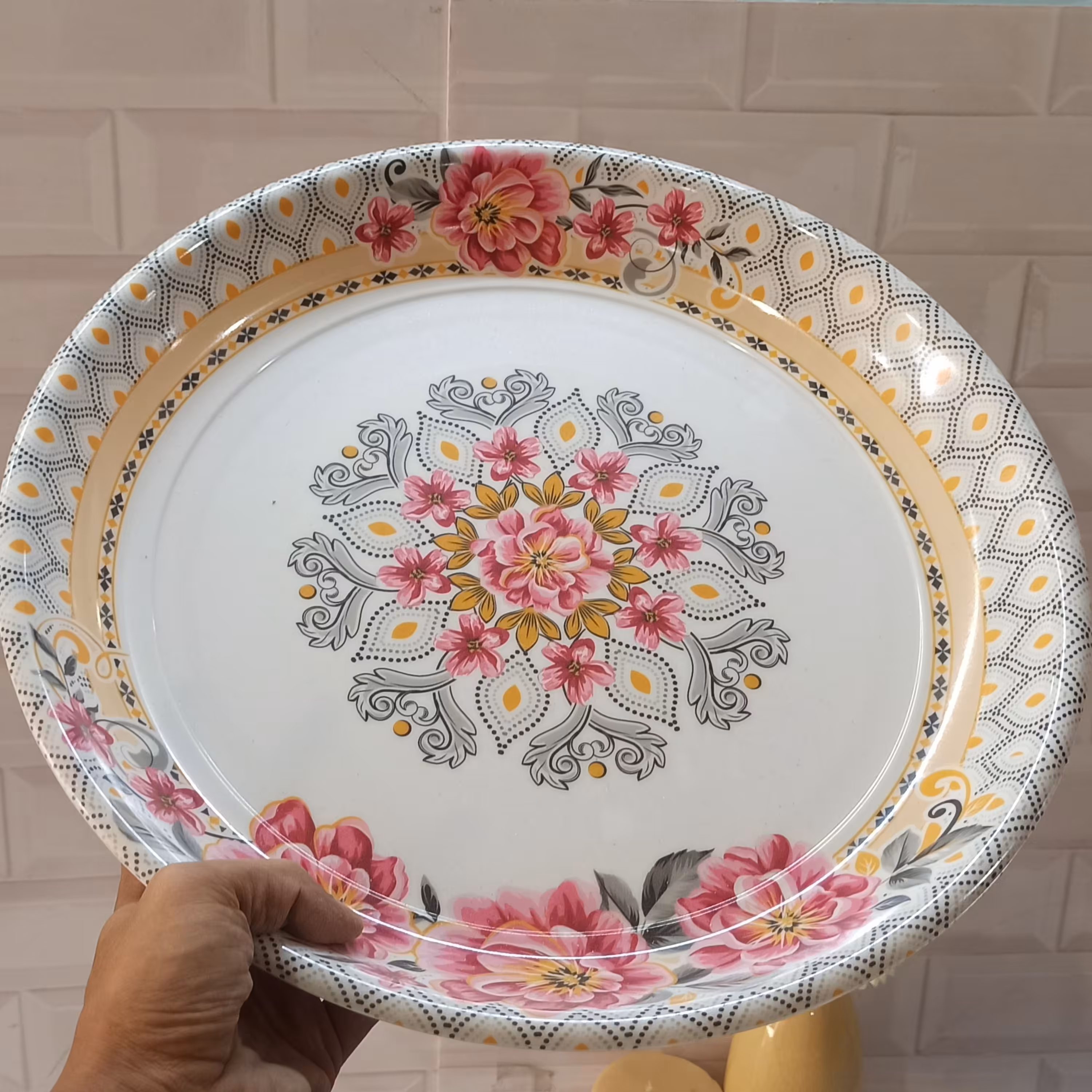 سینی ملامین دیس گرد کد 06 تهیه شده از مواد نو قابل سفارش به تعداد دلخواه مقاوم