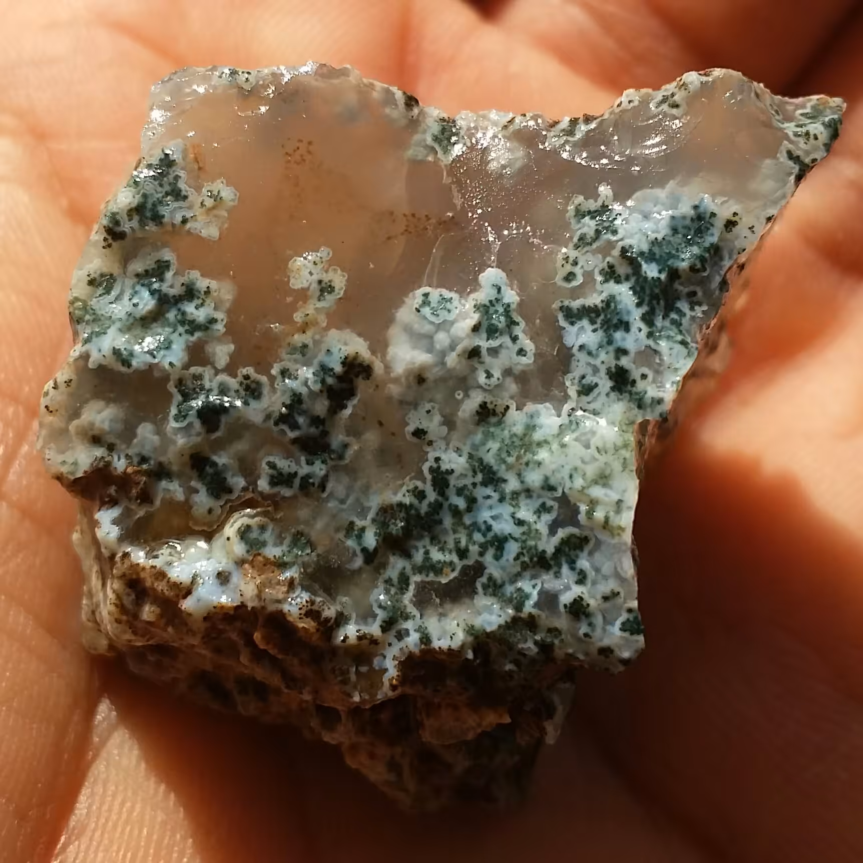 سنگ راف عقیق خزه ای شکوفه دار محشر شاهکار خلقت 100در100  بی نظیر