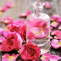 گلاب عالی و درجه یک کوثر با کیفیت عالی یک لیتری