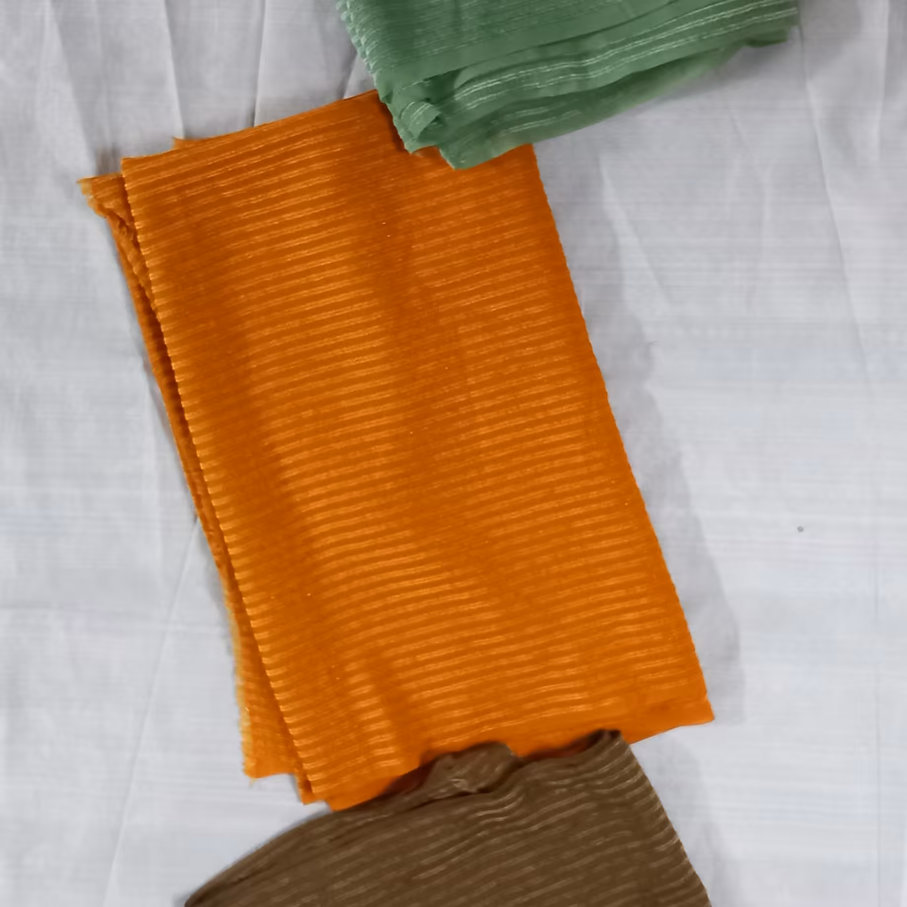 شال کبریتی در سه رنگ روشن و زیبا جنس خوب و با کیفیت