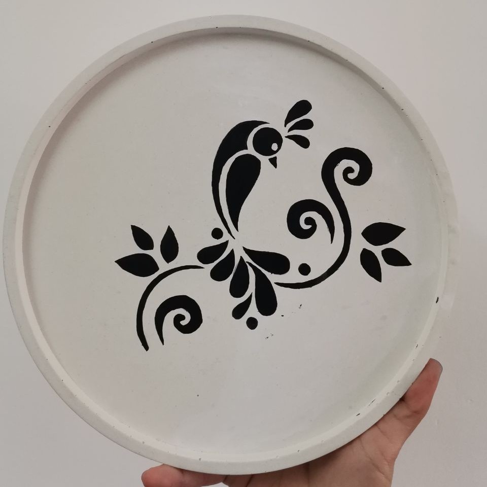 سینی بتنی طرح دار 