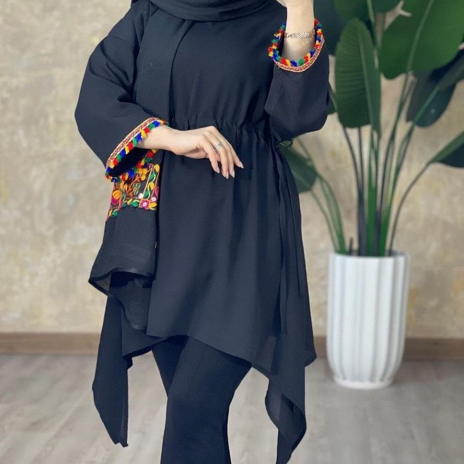 مانتو ابروبادی