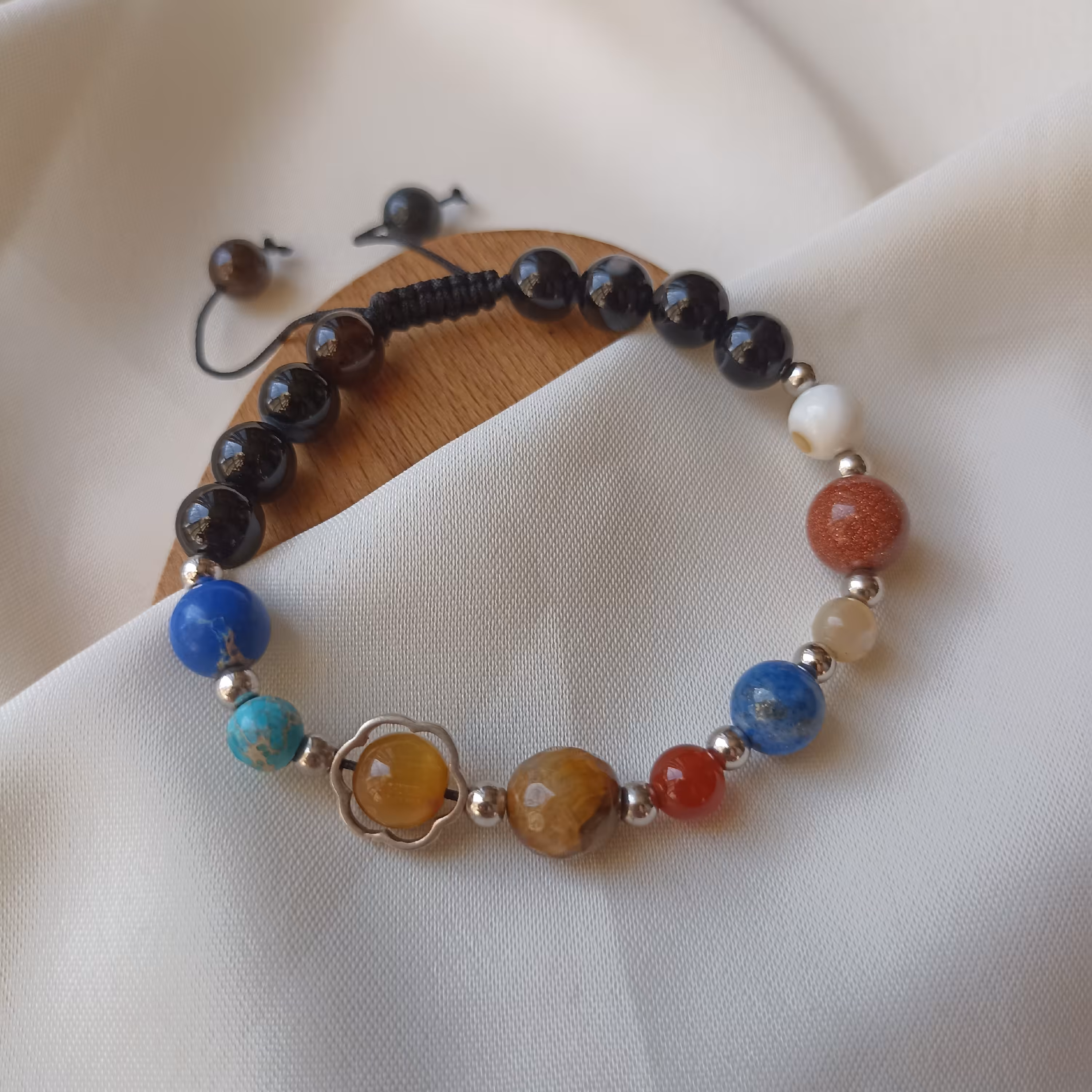 دستبند سیارات  با پلاک نقره 