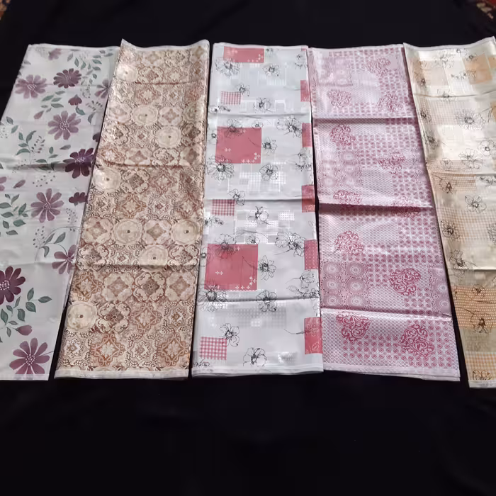 سفره دونفره نواردوزی شده دورو سایز 70 در 80