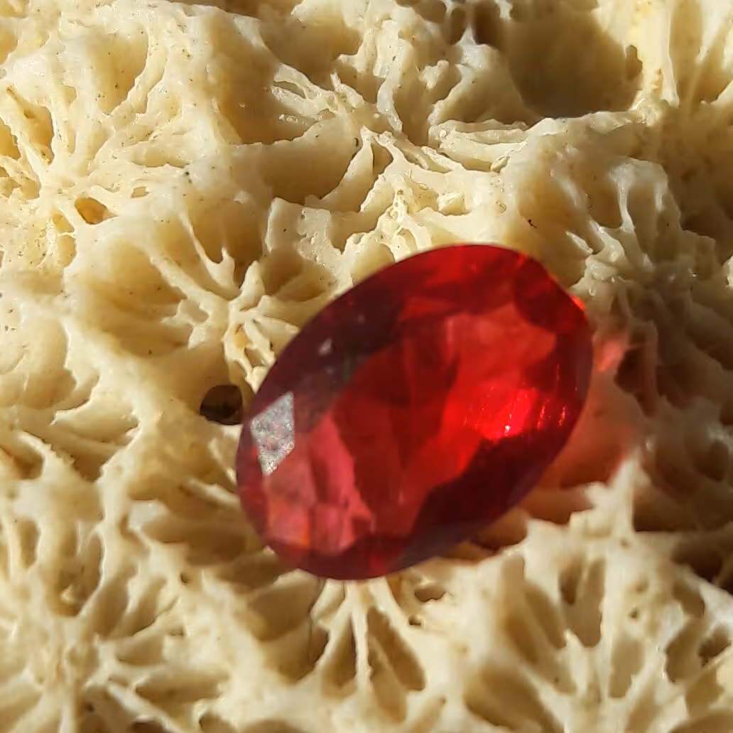 نگین یاقوت شمش فست تراش سنتاتیک