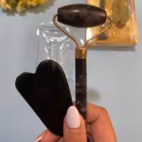 ماساژور صورت جیدرولر سنگ یشم