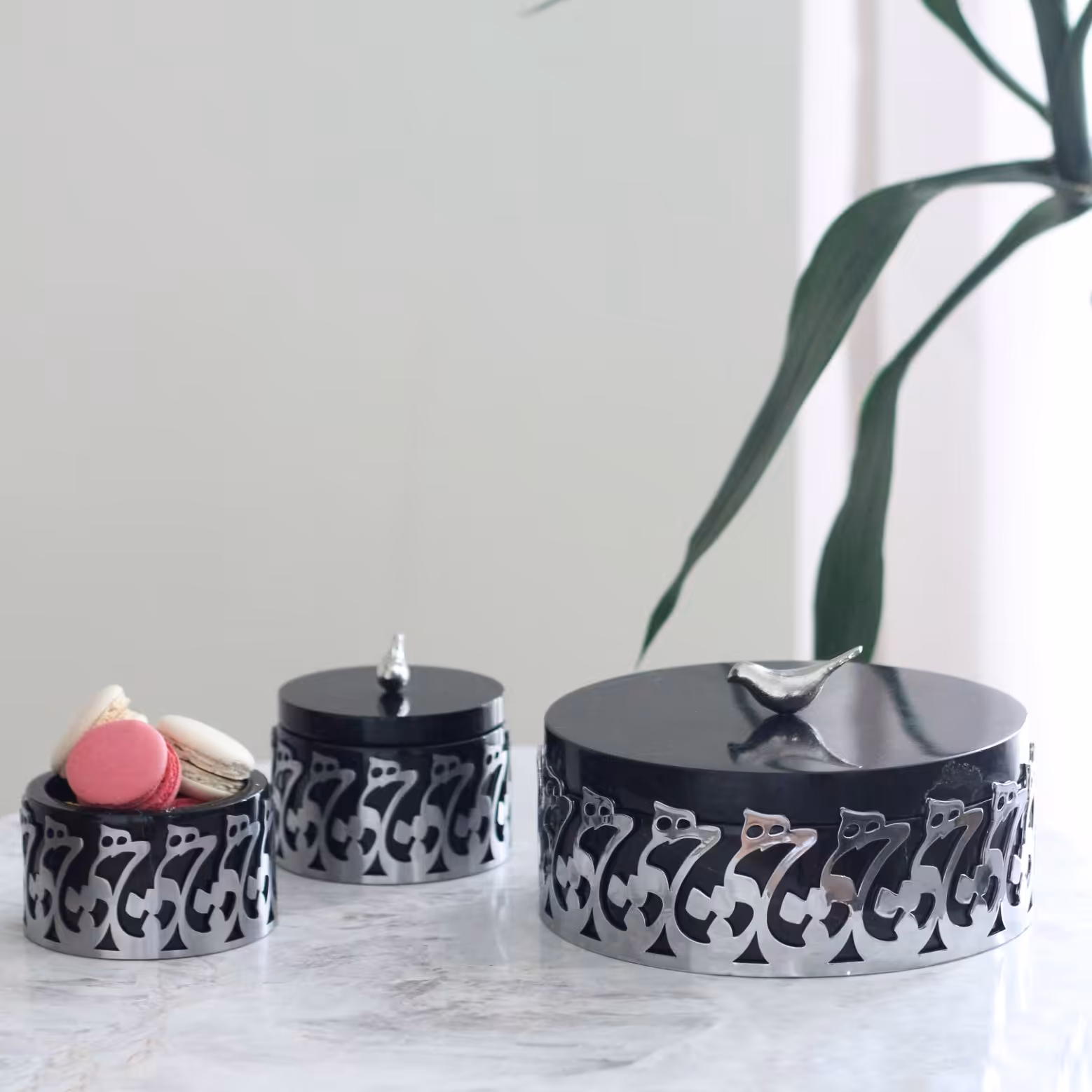 ست پذیرایی هیچ کروم  سنگ ماکو (مشکی)