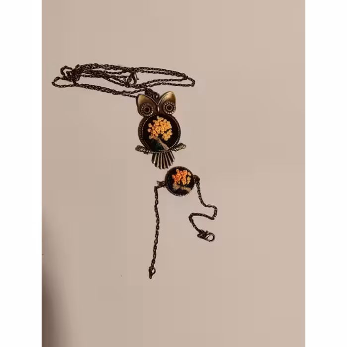 گردنبد و دستبند گلدوزی شده طرح گل زرد